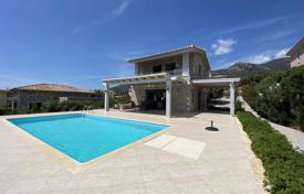 Трехэтажная вилла с бассейном и садом в 300 метрах от пляжа, Койлада, Греция за 640 000 €