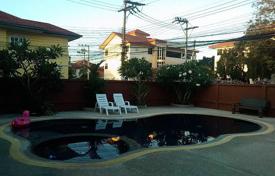 Дом в городе в Джомтьене, Паттайя, Чонбури,  Таиланд за $3 200 в неделю