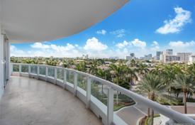 Стильные апартаменты с видом на океан в современной резиденции, недалеко от пляжа, Авентура, Флорида, США за $990 000