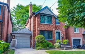 Дом в городе в Восточном Йорке, Торонто, Онтарио,  Канада за C$2 149 000