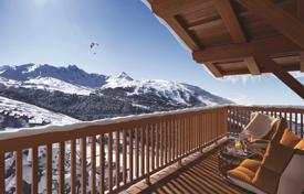 Новая четырёхкомнатная квартира всего в 300 м от склона, Куршевель, Савойя, Альпы, Франция за 1 490 000 €