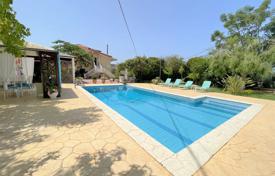 Просторная вилла с бассейном, джакузи и видом на море, Кипарисия, Греция за 800 000 €
