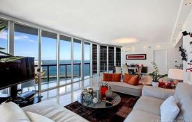 Дизайнерские апартаменты на первой линии от океана в Майами, Флорида, США за 1 100 000 €