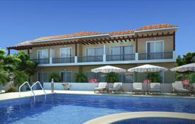 Закрытая резиденция с бассейном и садами в престижном районе, Полис, Кипр за От $228 000