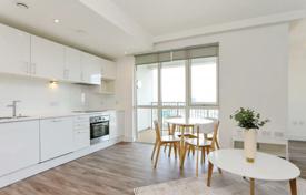 Трехкомнатные апартаменты в новой резиденции с садом и тренажерным залом, Лондон, Великобритания за 653 000 €