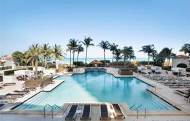 Комфортабельные апартаменты с видом на океан в резиденции на первой линии от пляжа, Майами-Бич, Флорида, США за $1 250 000