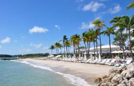 Меблированная квартира с видом на океан в резиденции на первой линии от пляжа, Майами-Бич, Майами, США за $1 205 000