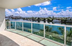 Просторные апартаменты с видом на океан в резиденции на первой линии от пляжа, Авентура, Флорида, США за $1 099 000