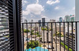 Кондоминиум в Ваттхане, Бангкок, Таиланд за $191 000