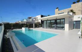 Дизайнерская вилла с бассейном в Ориуэле, Аликанте, Испания за 1 050 000 €