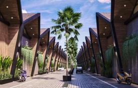 Охраняемый комплекс таунхаусов премиум класса с бассейнами, Ялан Умалас, Бали, Индонезия за От $188 000