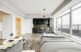 Квартира на Батерст-стрит, Торонто, Онтарио,  Канада за C$652 000