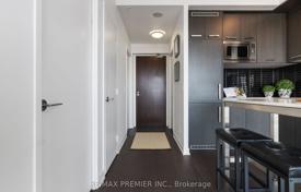 Квартира на Бэйвью-авеню, Торонто, Онтарио,  Канада за C$841 000