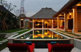 Просторная вилла с большим садом и бассейном, Семиньяк, Бали, Индонезия за $2 900 в неделю